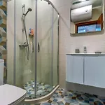 N.joy 532 By Oak Apartment